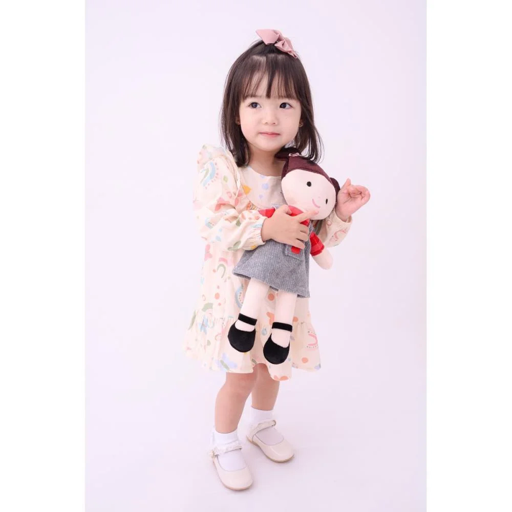 Boneca De Pelucia Lara Morena 38Cm Zip (Unidade) - imagem 3