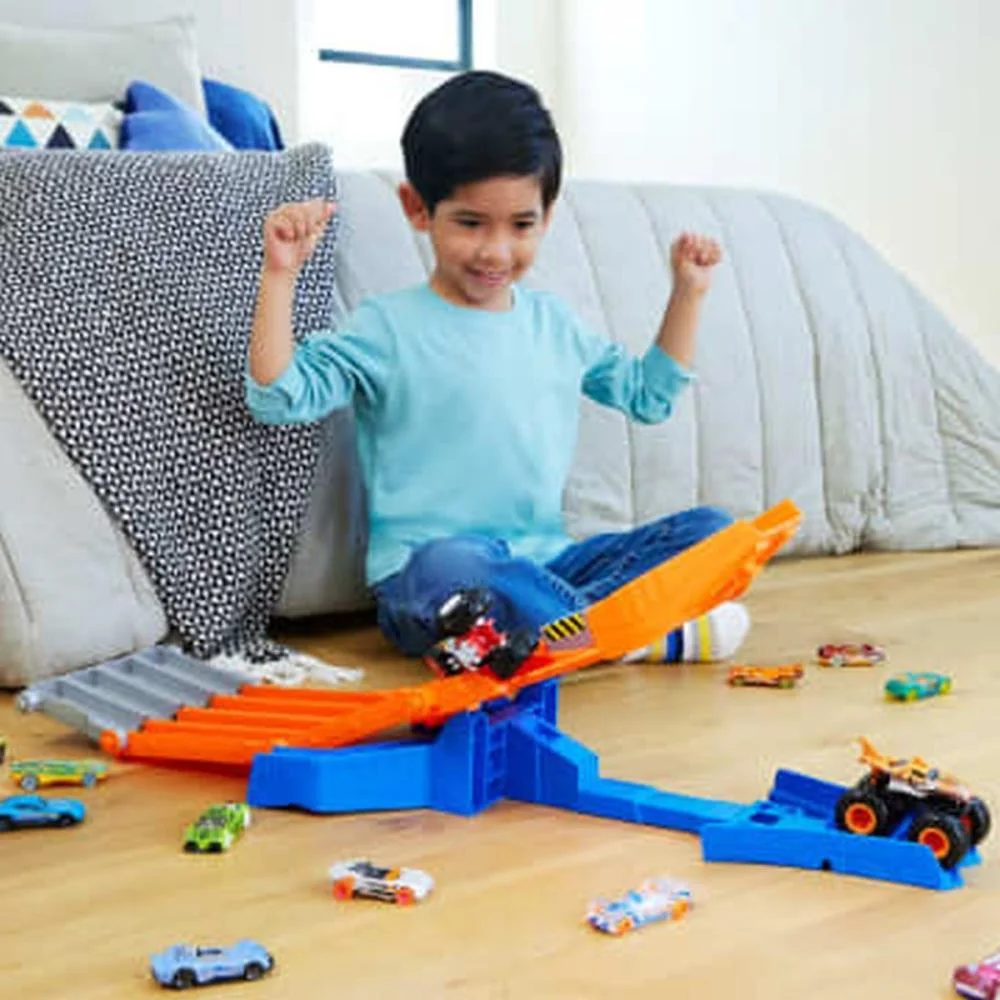 HOT WHEELS MONSTER TRUCKS CORRIDA DE DESTRUICAO MATTEL (UNIDADE) - imagem 3